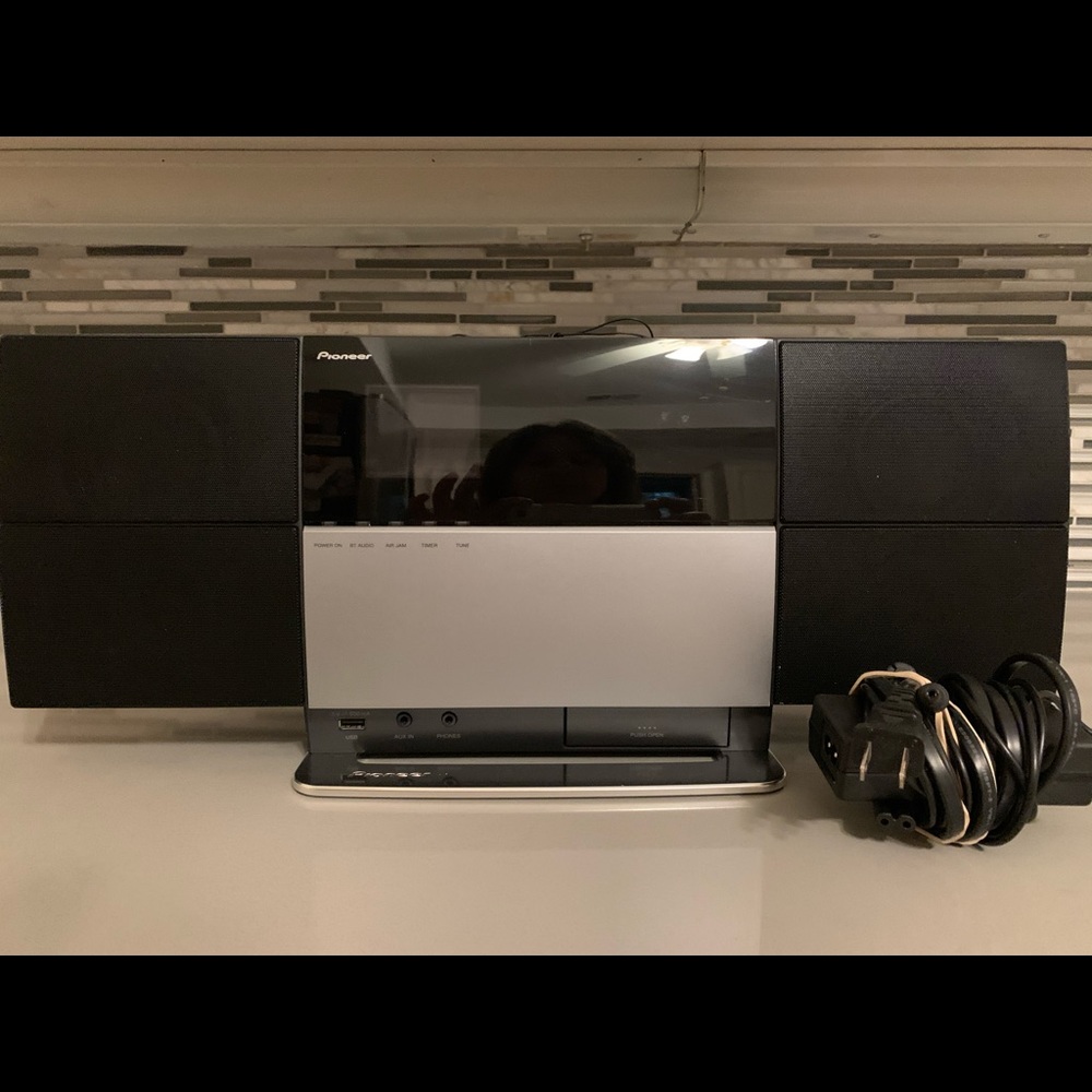 Pioneer Slim AV Microsystems Model X-SMC3-S